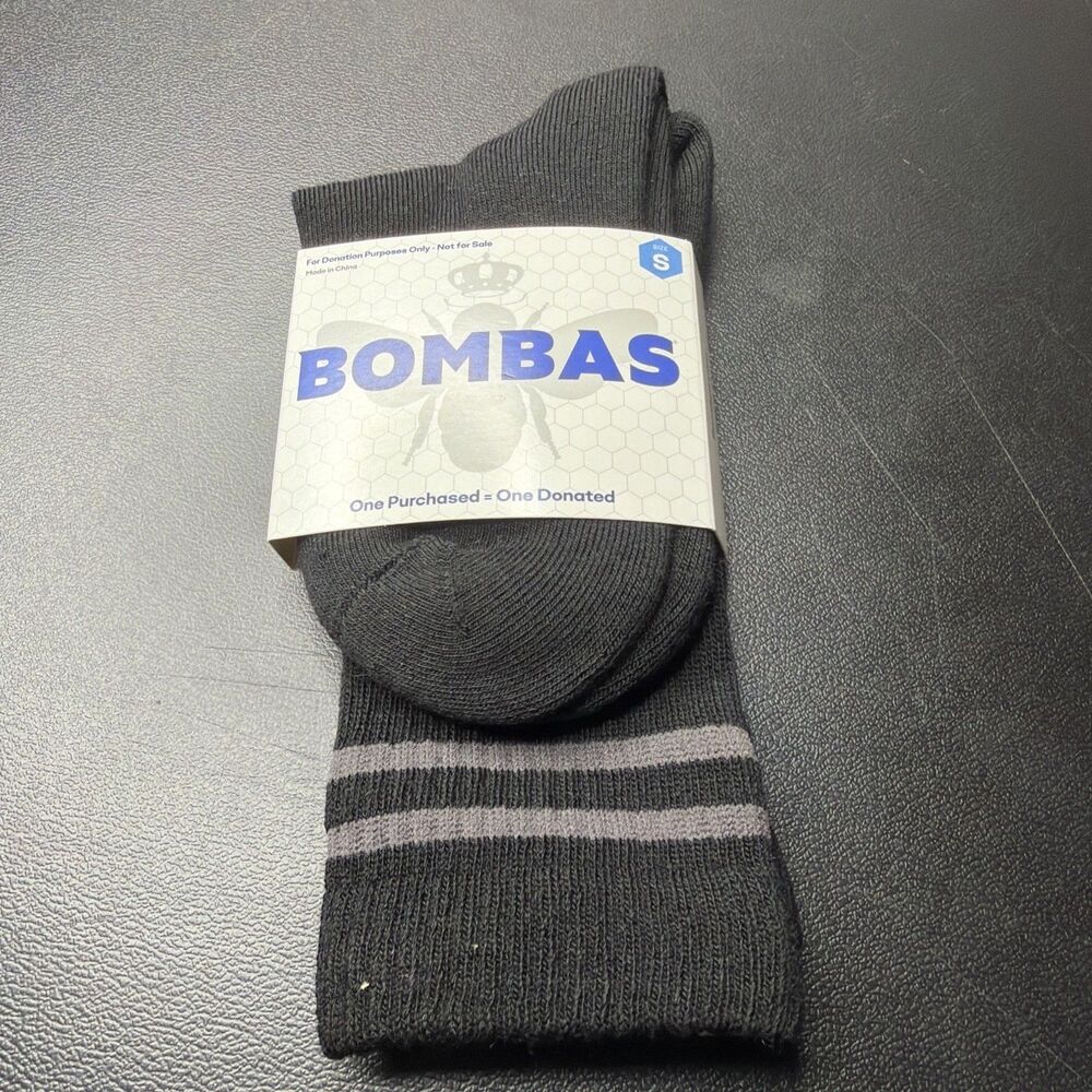 Bombas Youth S Half Calf Socks in Black With Grey Stripes